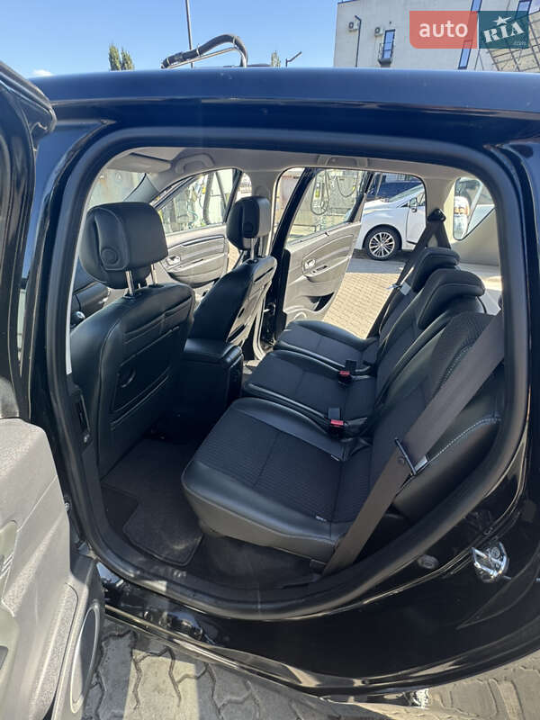 Минивэн Renault Scenic 2011 в Луцке