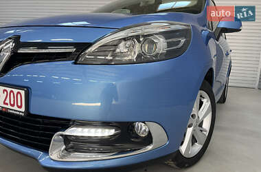 Минивэн Renault Scenic 2013 в 