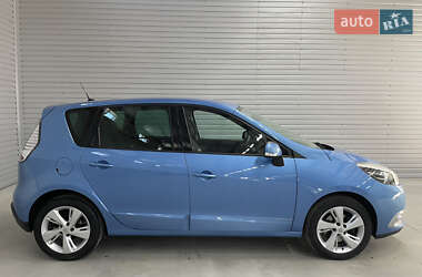 Минивэн Renault Scenic 2013 в 