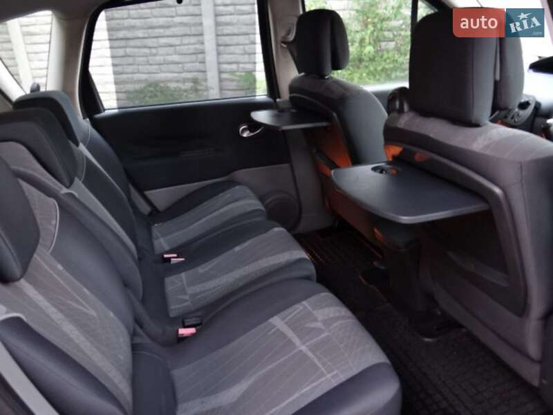 Минивэн Renault Scenic 2005 в Черкассах