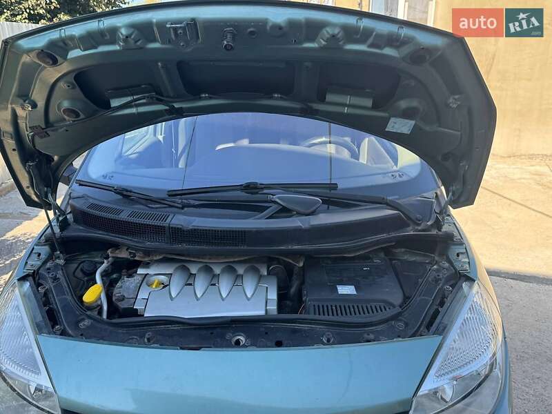 Минивэн Renault Scenic 2006 в Виннице