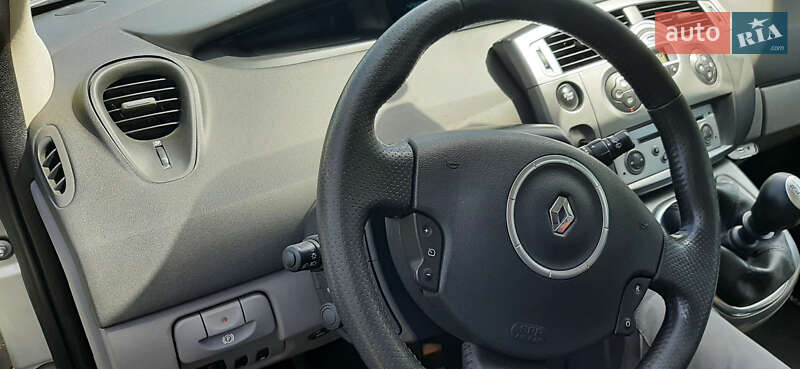 Минивэн Renault Scenic 2007 в Чернигове