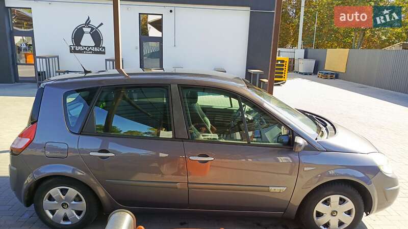 Мінівен Renault Scenic 2004 в Кременчуці