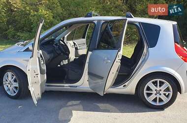 Минивэн Renault Scenic 2006 в 