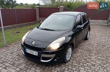 Минивэн Renault Scenic 2011 в Калуше