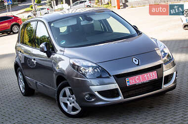 Минивэн Renault Scenic 2010 в 