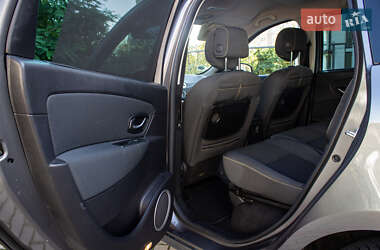 Минивэн Renault Scenic 2010 в 