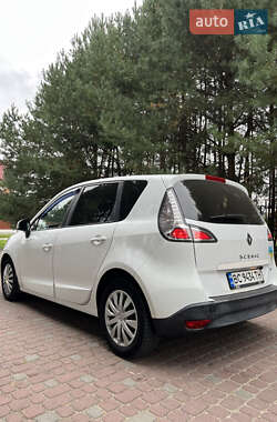 Минивэн Renault Scenic 2013 в 