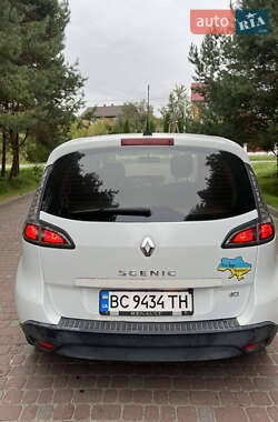 Минивэн Renault Scenic 2013 в 