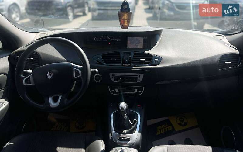 Минивэн Renault Scenic 2012 в Ивано-Франковске