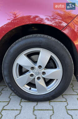 Минивэн Renault Scenic 2011 в 