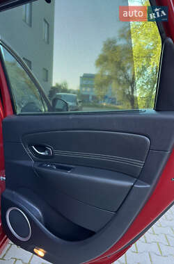 Минивэн Renault Scenic 2011 в 