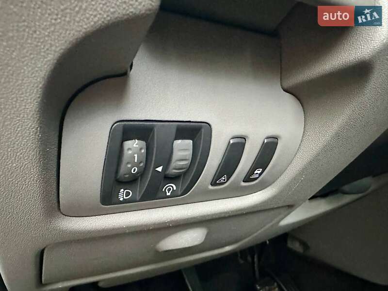 Минивэн Renault Scenic 2005 в Полтаве