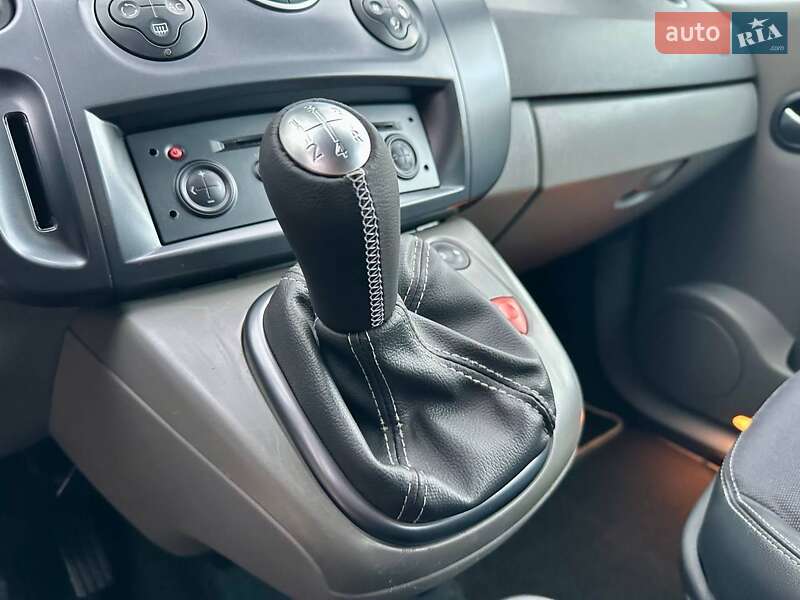 Минивэн Renault Scenic 2005 в Полтаве