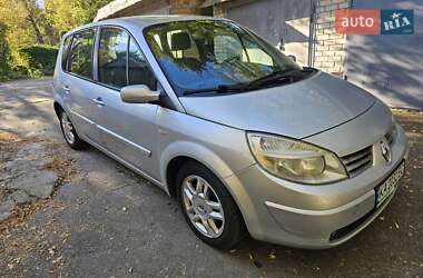 Минивэн Renault Scenic 2005 в 