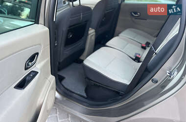 Минивэн Renault Scenic 2011 в 