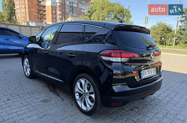 Минивэн Renault Scenic 2016 в 