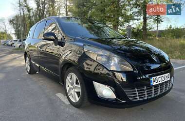 Минивэн Renault Scenic 2009 в 