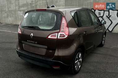 Минивэн Renault Scenic 2011 в 