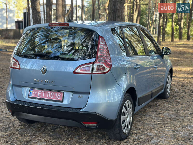 Минивэн Renault Scenic 2010 в Киеве