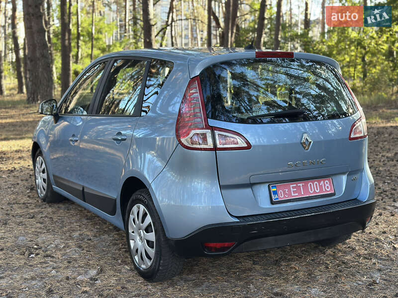 Минивэн Renault Scenic 2010 в Киеве