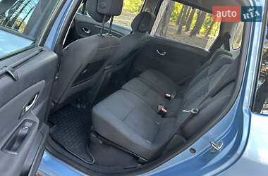 Минивэн Renault Scenic 2010 в 