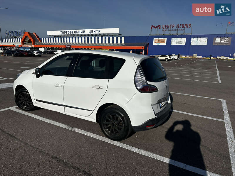 Минивэн Renault Scenic 2015 в Львове