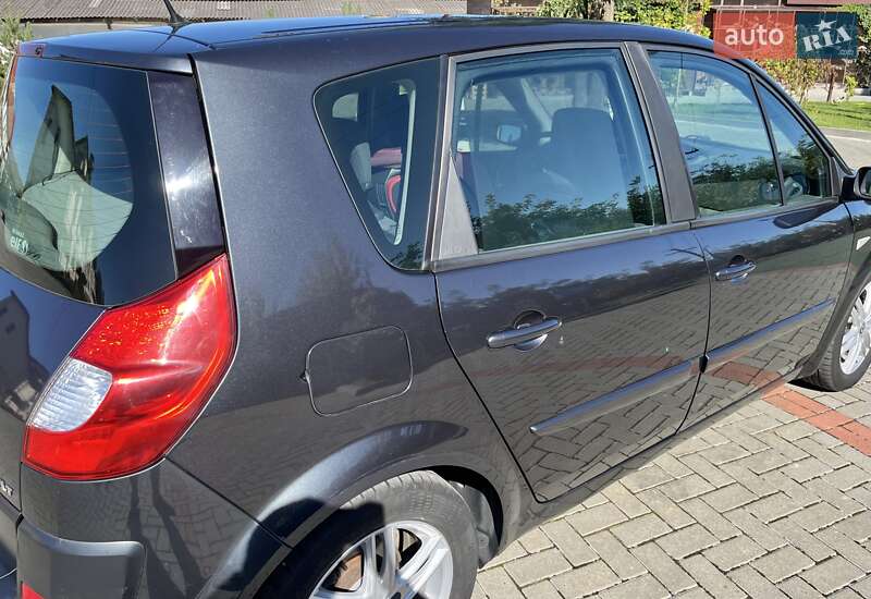 Минивэн Renault Scenic 2007 в Золочеве