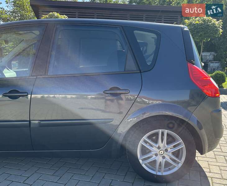 Минивэн Renault Scenic 2007 в Золочеве
