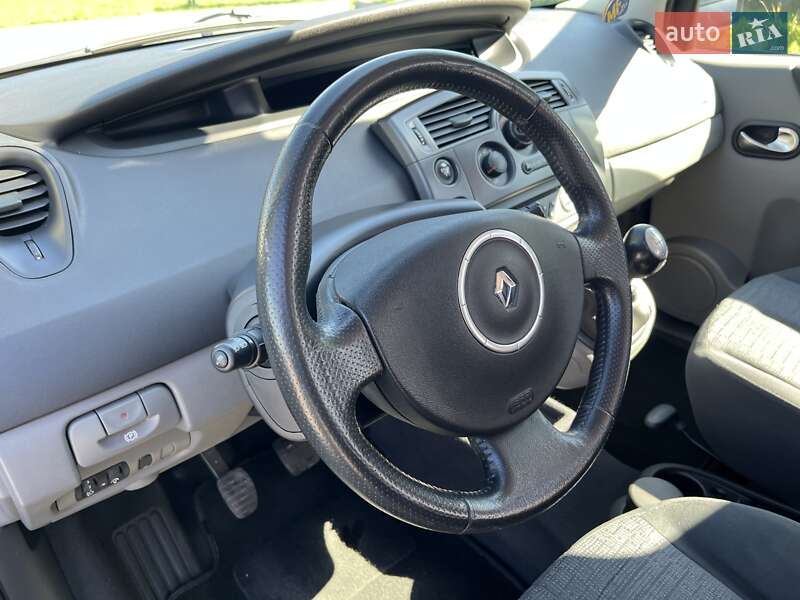 Минивэн Renault Scenic 2007 в Золочеве
