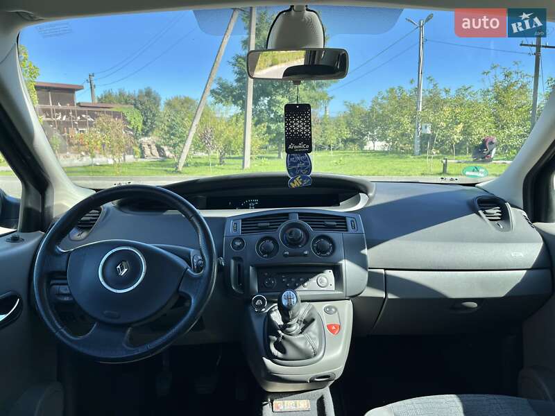 Минивэн Renault Scenic 2007 в Золочеве