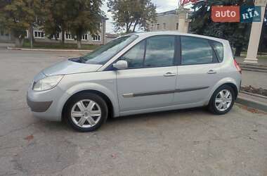 Минивэн Renault Scenic 2004 в 