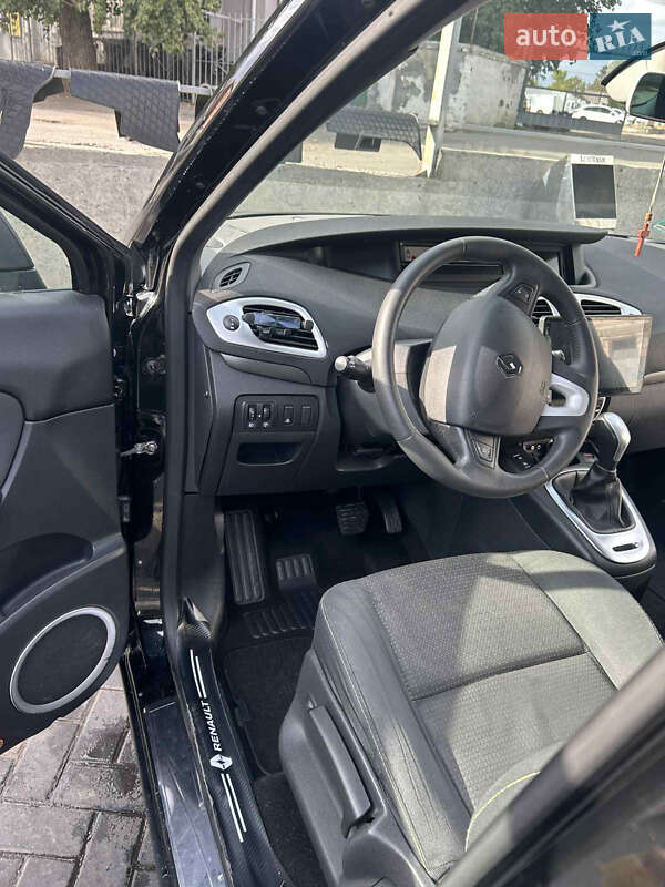 Минивэн Renault Scenic 2010 в Кропивницком