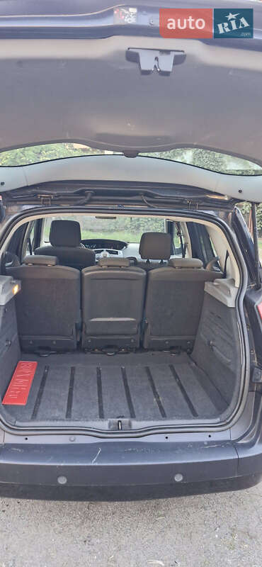 Минивэн Renault Scenic 2004 в Красилове