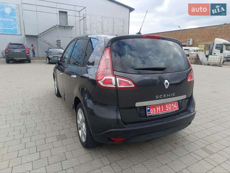 Минивэн Renault Scenic 2009 в Владимире