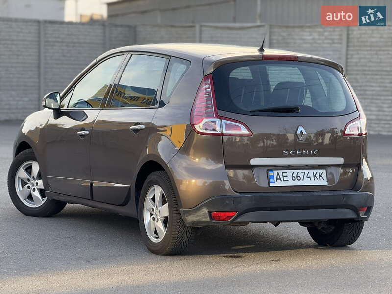 Минивэн Renault Scenic 2010 в Днепре