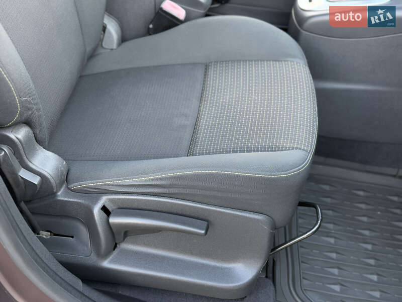 Минивэн Renault Scenic 2010 в Днепре