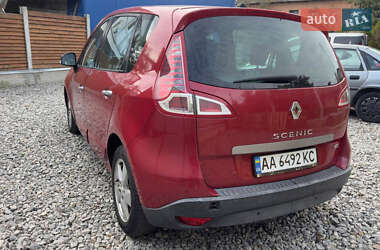 Минивэн Renault Scenic 2009 в 
