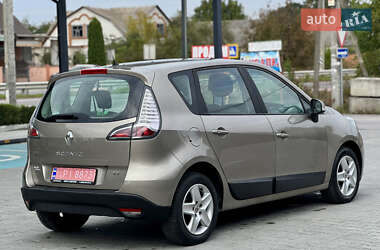 Минивэн Renault Scenic 2012 в 