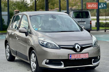 Минивэн Renault Scenic 2012 в 