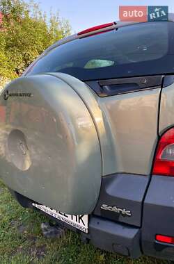 Минивэн Renault Scenic 2003 в 