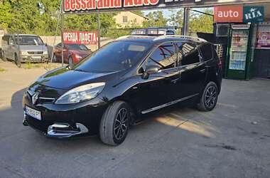 Минивэн Renault Scenic 2015 в 