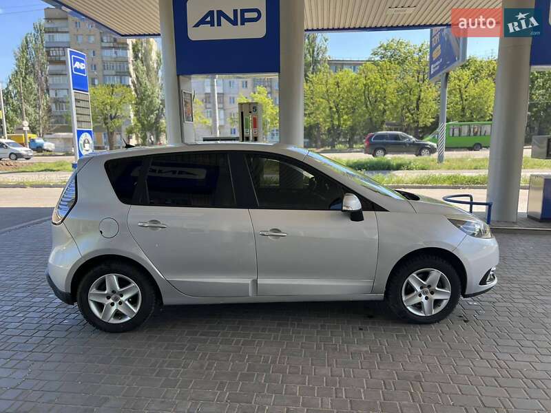 Минивэн Renault Scenic 2014 в Николаеве