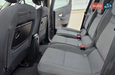 Минивэн Renault Scenic 2012 в 