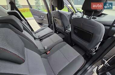Минивэн Renault Scenic 2012 в 