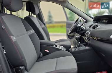 Минивэн Renault Scenic 2012 в 