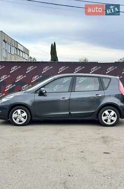 Минивэн Renault Scenic 2009 в 