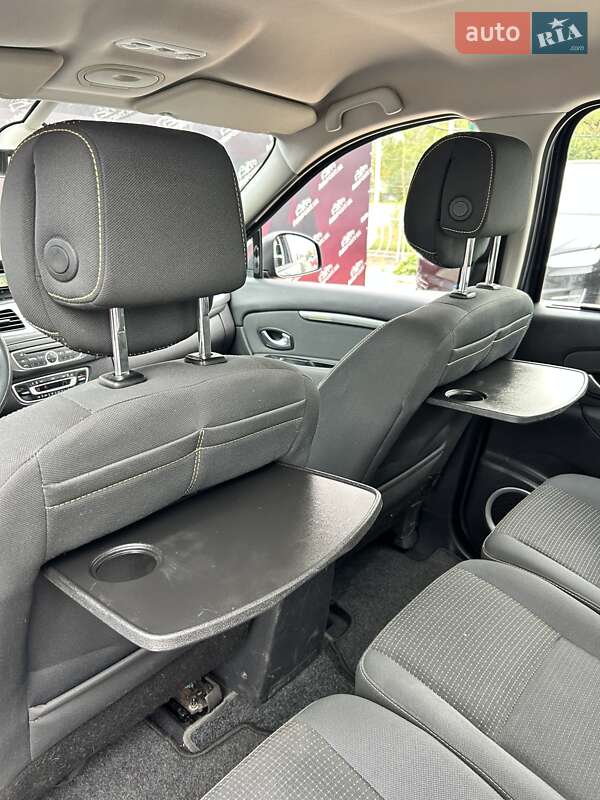 Минивэн Renault Scenic 2009 в Сумах
