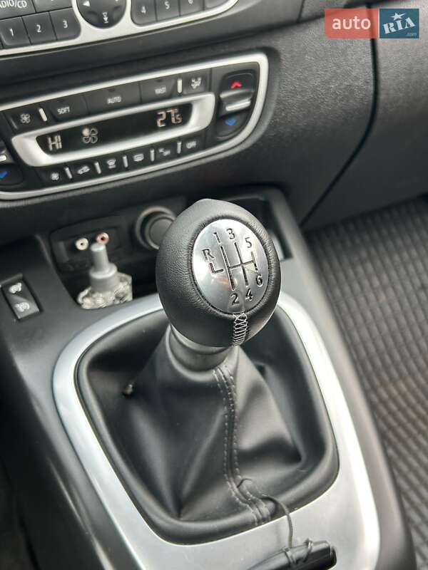 Минивэн Renault Scenic 2009 в Сумах