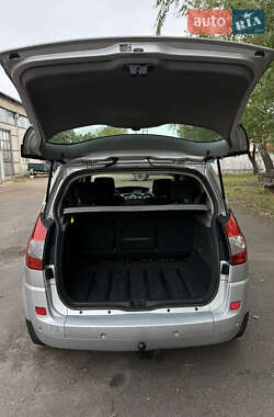 Минивэн Renault Scenic 2007 в 